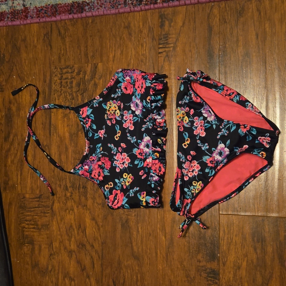 Swim suit